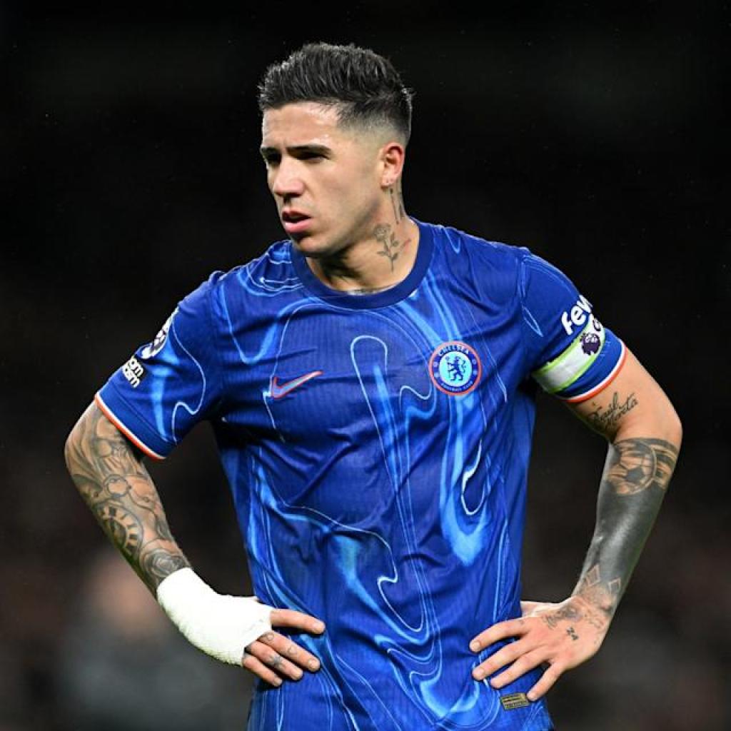 Florentino Perez identifies €75 million-rated Premier League star as Toni Kroos’ alternative Florentino Perez identifies €75 million-rated Premier League star as Toni Kroos’ alternative