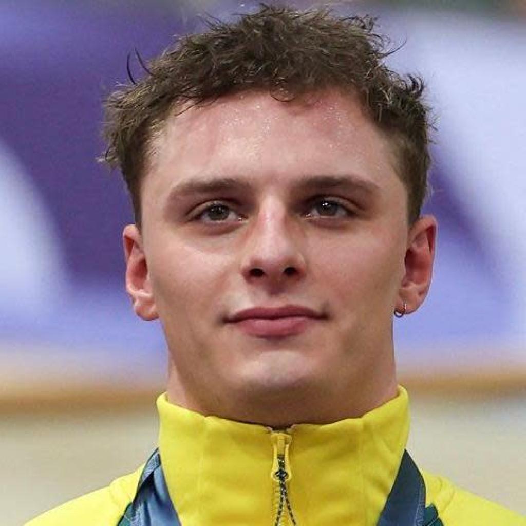 Richardson wins dash and keirin on GB debut Richardson wins dash and keirin on GB debut