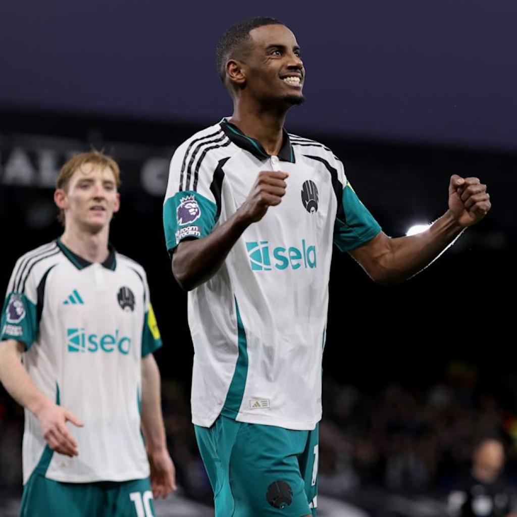 Isak named December’s PFA Premier League Followers’ Participant of the Month Isak named December’s PFA Premier League Followers’ Participant of the Month