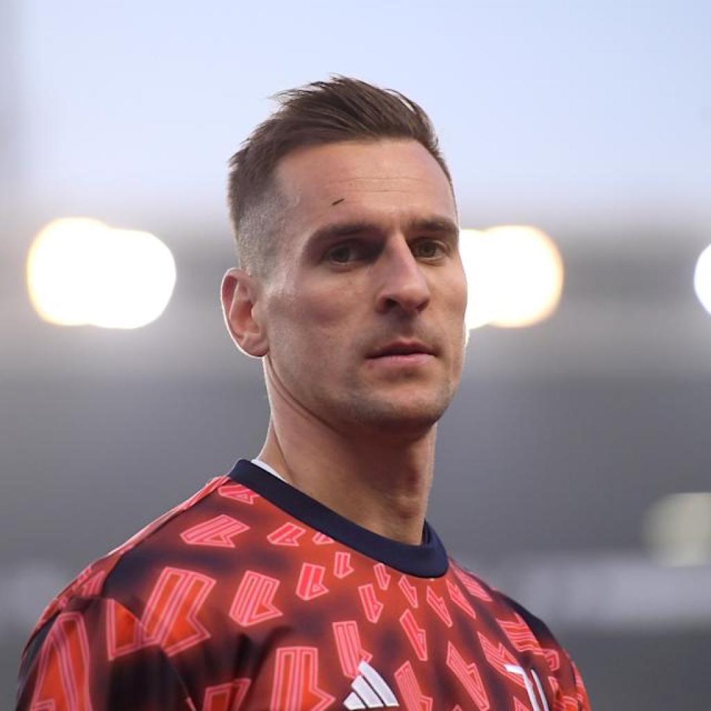 Juventus reduction as Milik will get all-clear on knee damage Juventus reduction as Milik will get all-clear on knee damage