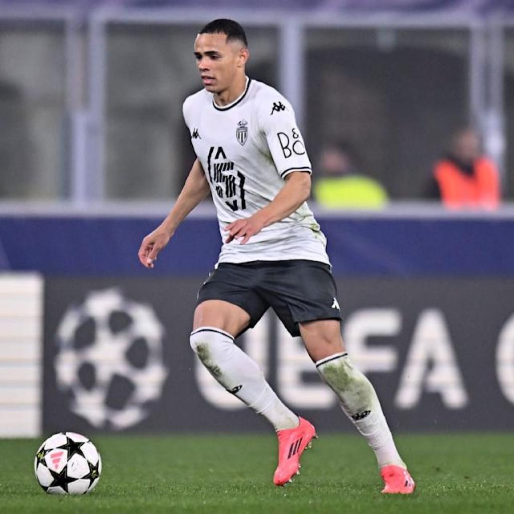 Barcelona holding tabs on €20 million-rated Ligue 1 right-back for the summer time Barcelona holding tabs on €20 million-rated Ligue 1 right-back for the summer time