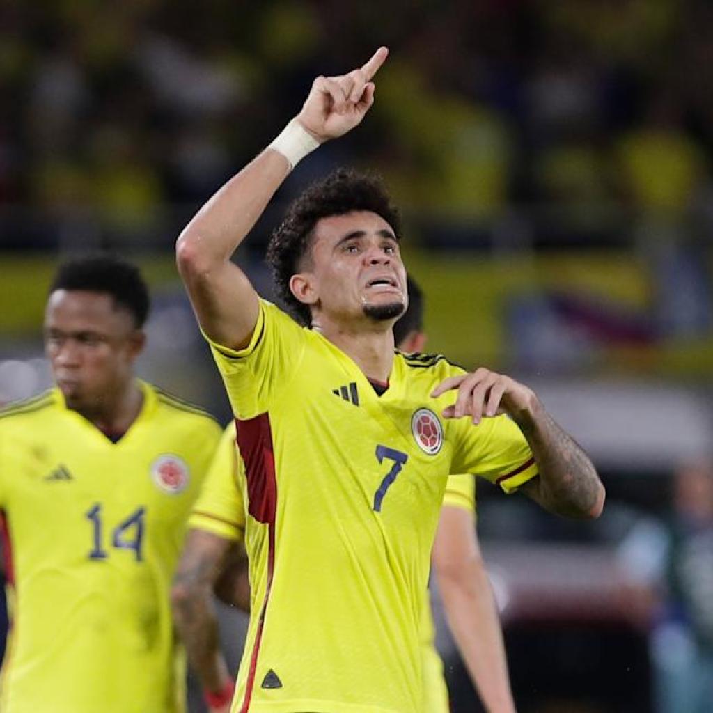 Luís Díaz scores twice in entrance of father as Colombia tops Brazil in World Cup qualifying Luís Díaz scores twice in entrance of father as Colombia tops Brazil in World Cup qualifying