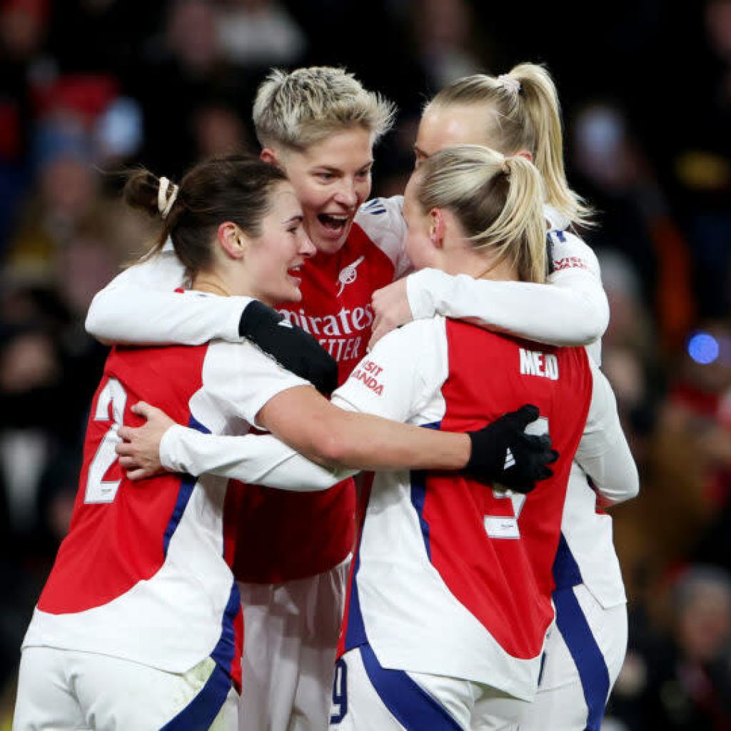 Arsenal qualify for the Champions League quarter-finals Arsenal qualify for the Champions League quarter-finals