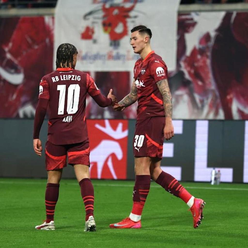 Bundesliga Crew of the Week: Matchday 21 Bundesliga Crew of the Week: Matchday 21