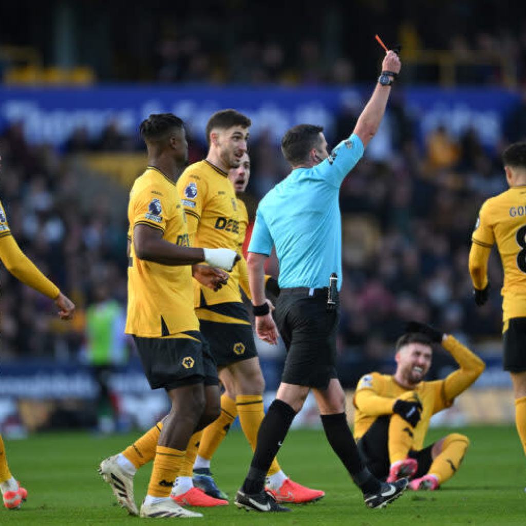 Is PGMOL failing the Premier League with controversial refereeing selections? Is PGMOL failing the Premier League with controversial refereeing selections?