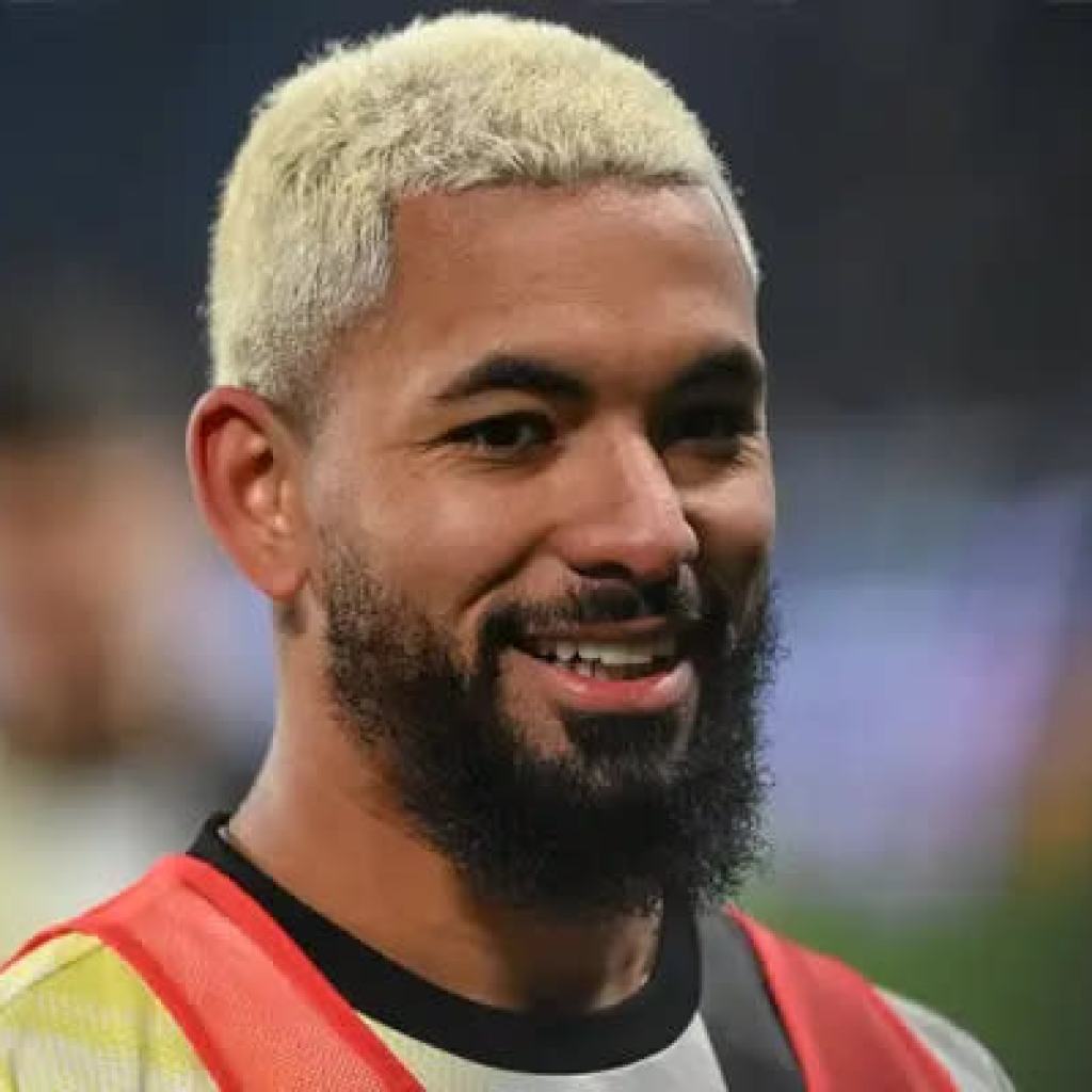 Midfield switch goal eyes Premier League swap in increase to Manchester Metropolis hopes Midfield switch goal eyes Premier League swap in increase to Manchester Metropolis hopes