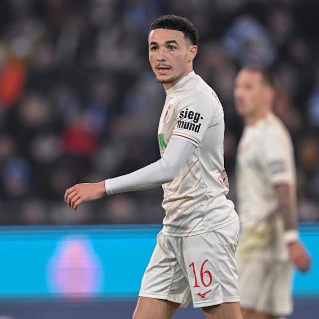 Report: Two Bundesliga golf equipment need Vargas Report: Two Bundesliga golf equipment need Vargas