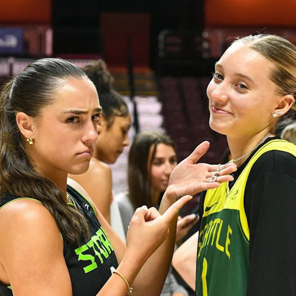 This Week in Girls’s Basketball: CBA technique, TV numbers and extra Bueckers buzz This Week in Girls’s Basketball: CBA technique, TV numbers and extra Bueckers buzz