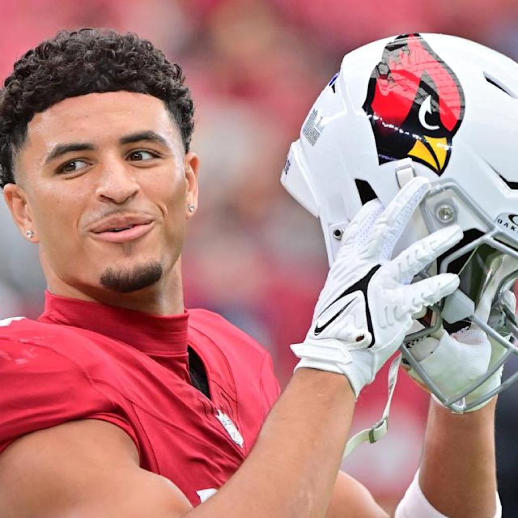 Energy couple: Cardinals’ Michael Wilson, soccer star Sophia Smith formally tie the knot Energy couple: Cardinals’ Michael Wilson, soccer star Sophia Smith formally tie the knot