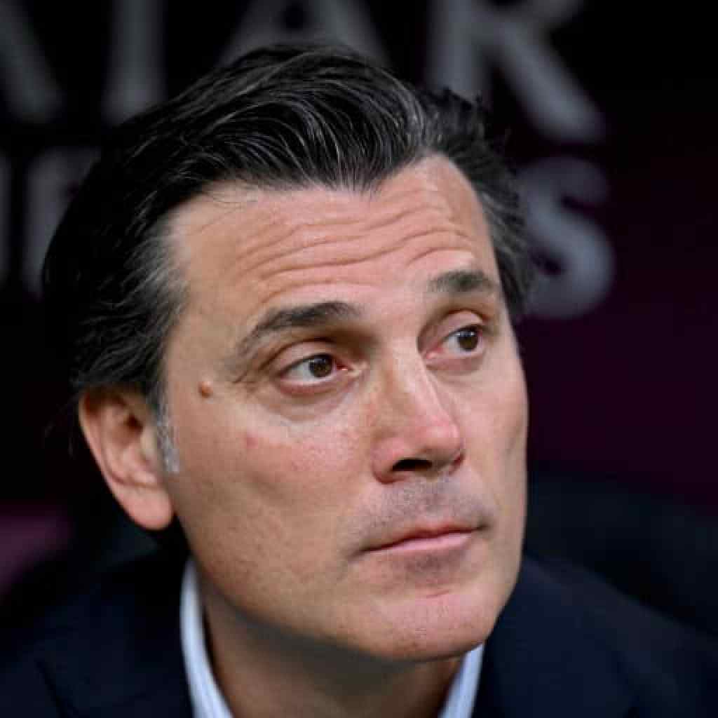 Vincenzo Montella calls for long-term contract in talks with Roma Vincenzo Montella calls for long-term contract in talks with Roma