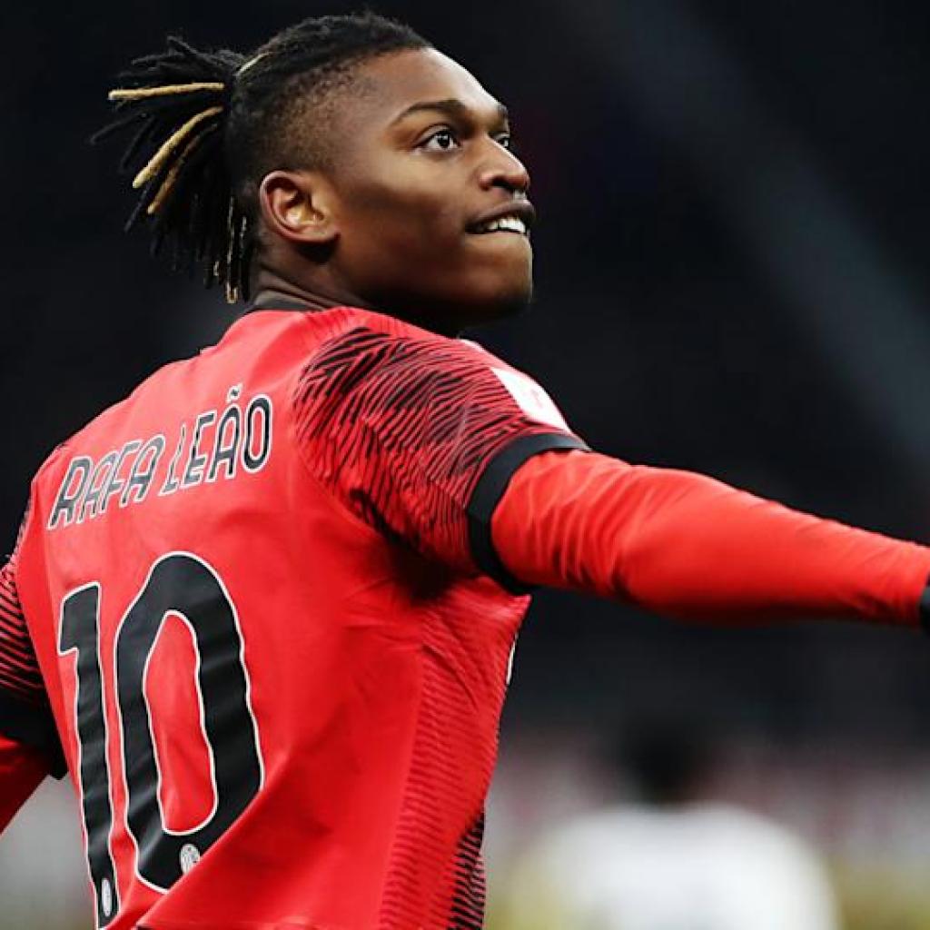 AC Milan Star Considers Barcelona Swap as PSG Curiosity Lingers AC Milan Star Considers Barcelona Swap as PSG Curiosity Lingers