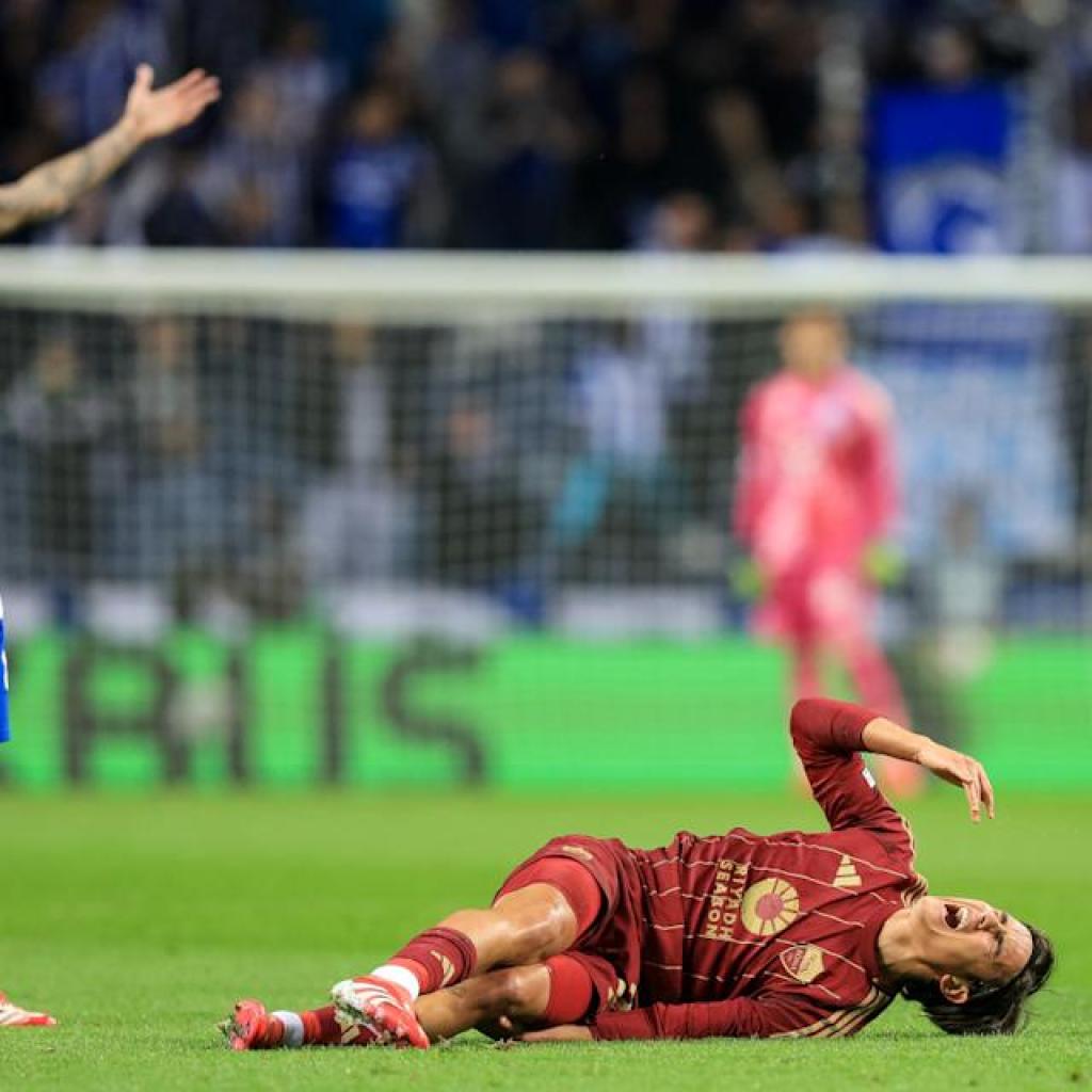 Roma lose Dybala to worrying harm throughout Porto play-off Roma lose Dybala to worrying harm throughout Porto play-off