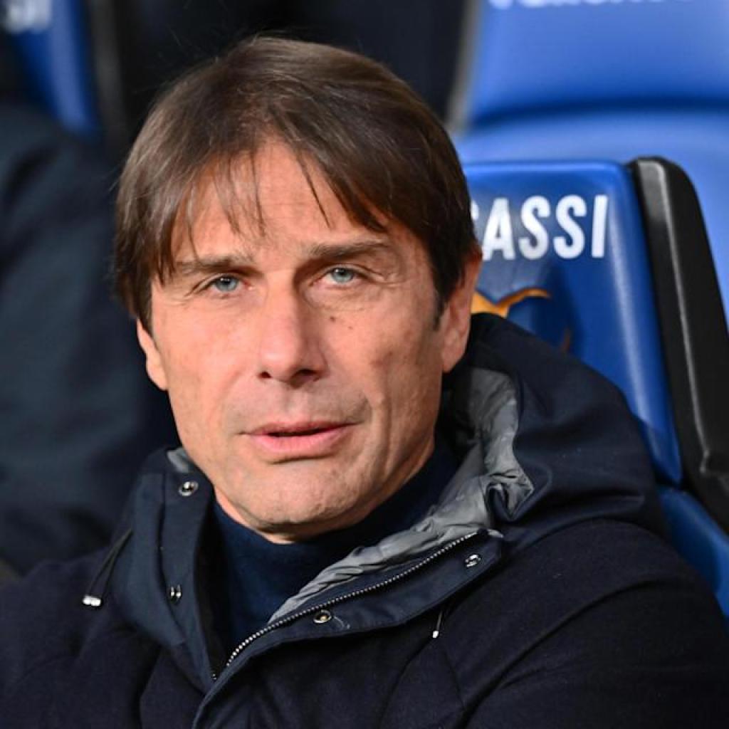Conte: ‘Both Napoli do it proper or I am going into battle with these lads’ Conte: ‘Both Napoli do it proper or I am going into battle with these lads’
