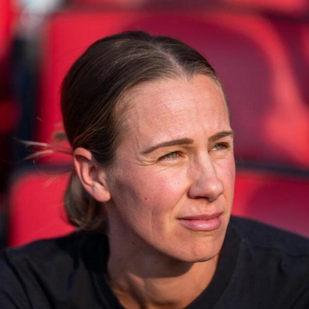 Racing Louisville head coach Bev Yanez opens up about her miscarriage and serving to others Racing Louisville head coach Bev Yanez opens up about her miscarriage and serving to others