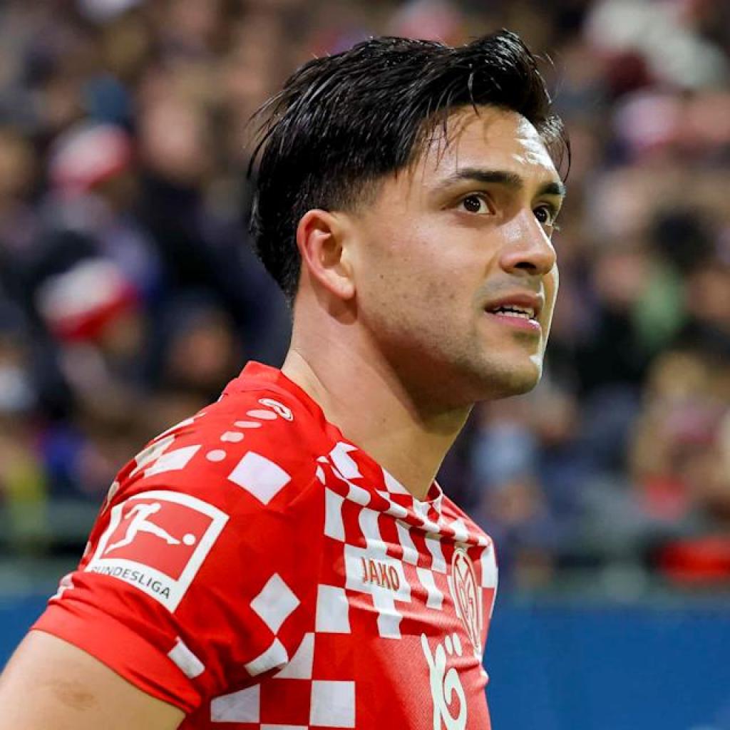 Report: Aston Villa Goal Bundesliga Star for €10m Switch Report: Aston Villa Goal Bundesliga Star for €10m Switch