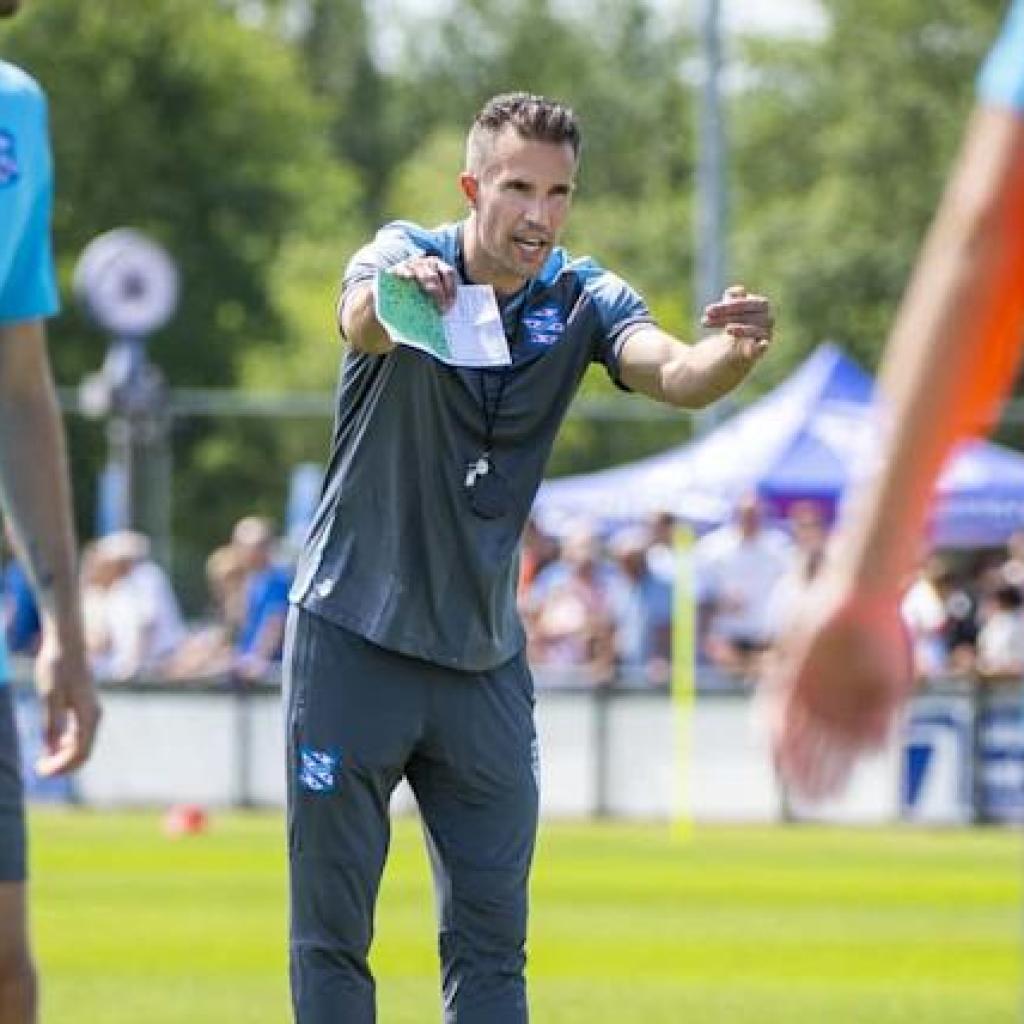 Robin van Persie set to turn into supervisor of Champions League aspect Feyenoord Robin van Persie set to turn into supervisor of Champions League aspect Feyenoord