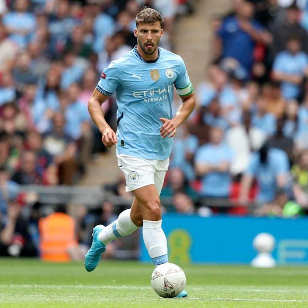 Man Metropolis ‘Prepared’ to Promote Defender with £80m Premier League Substitute Lined Up – Report Man Metropolis ‘Prepared’ to Promote Defender with £80m Premier League Substitute Lined Up – Report