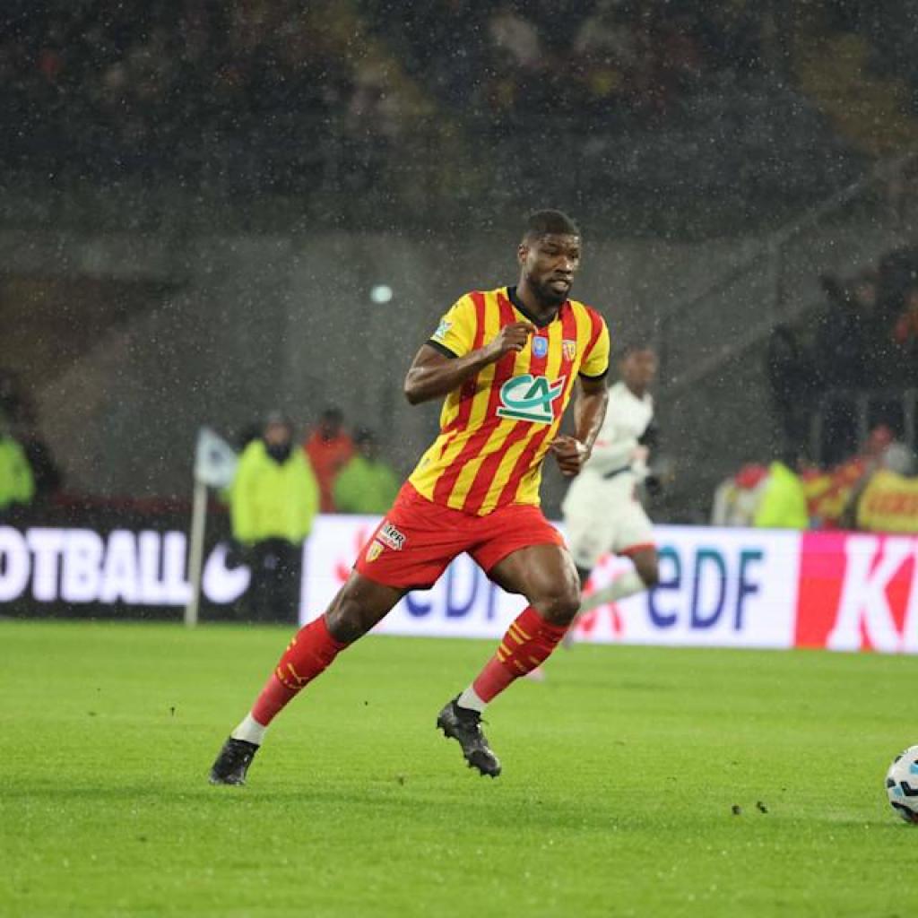 Wolves ‘Set Sights’ on Former Premier League Defender in January – Report Wolves ‘Set Sights’ on Former Premier League Defender in January – Report