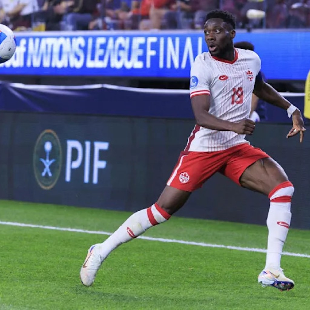 Alphonso Davies’s agent ‘upset’ with Canada after participant tears ACL Alphonso Davies’s agent ‘upset’ with Canada after participant tears ACL