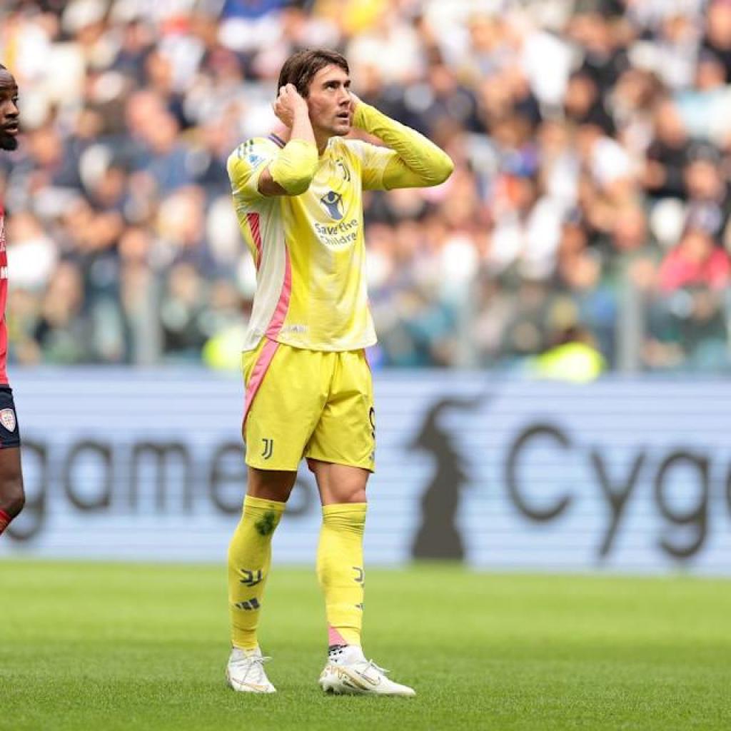 Vlahovic and Savona might go away Juventus with 13 outfielders for Lecce Vlahovic and Savona might go away Juventus with 13 outfielders for Lecce