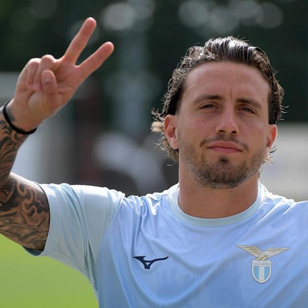 Luca Pellegrini Reveals His Lazio Idol, Hails Former Arsenal Man: ”Greatest Left-Again in Serie A” Luca Pellegrini Reveals His Lazio Idol, Hails Former Arsenal Man: ”Greatest Left-Again in Serie A”