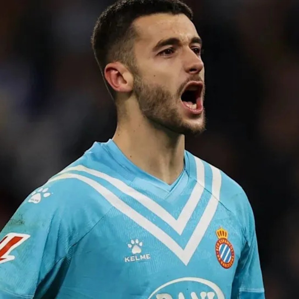 Bundesliga giants to rival Arsenal for Spain worldwide Bundesliga giants to rival Arsenal for Spain worldwide
