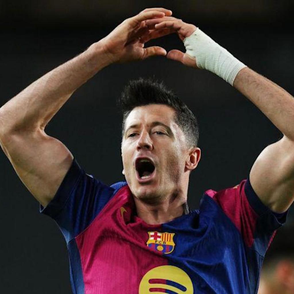 Lewandowski reaches 100 Champions League targets Lewandowski reaches 100 Champions League targets