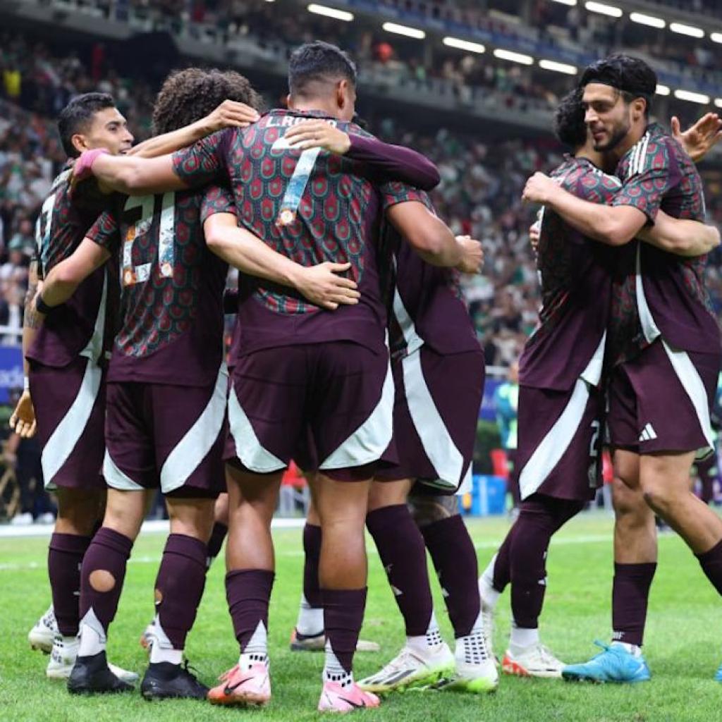 Poch taught lesson as Mexico cruise over USA; Canada win late Poch taught lesson as Mexico cruise over USA; Canada win late