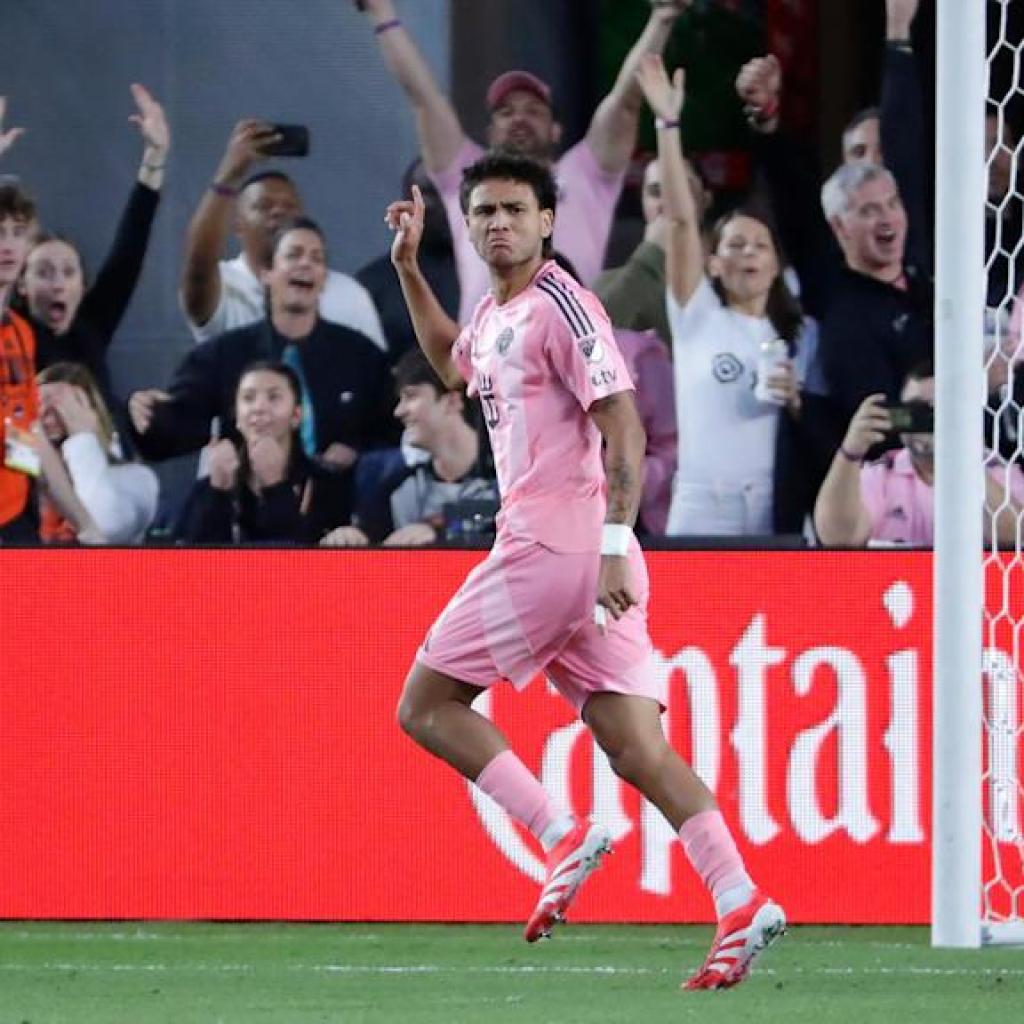 MLS speaking factors: Messi’s no-show, Lozano’s damage and Zaha’s debut MLS speaking factors: Messi’s no-show, Lozano’s damage and Zaha’s debut