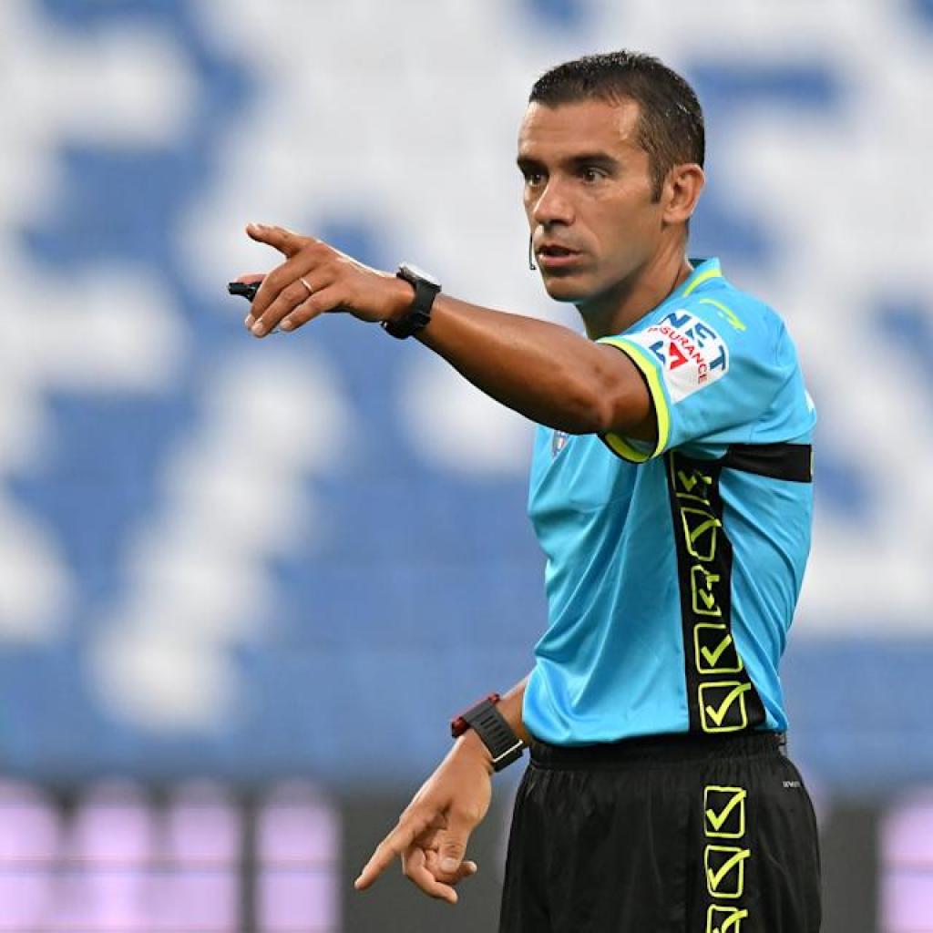 Referee Piccinini Misses Two Blatant Yellow Playing cards In Inter Milan 1-0 Genoa Serie A Conflict Referee Piccinini Misses Two Blatant Yellow Playing cards In Inter Milan 1-0 Genoa Serie A Conflict