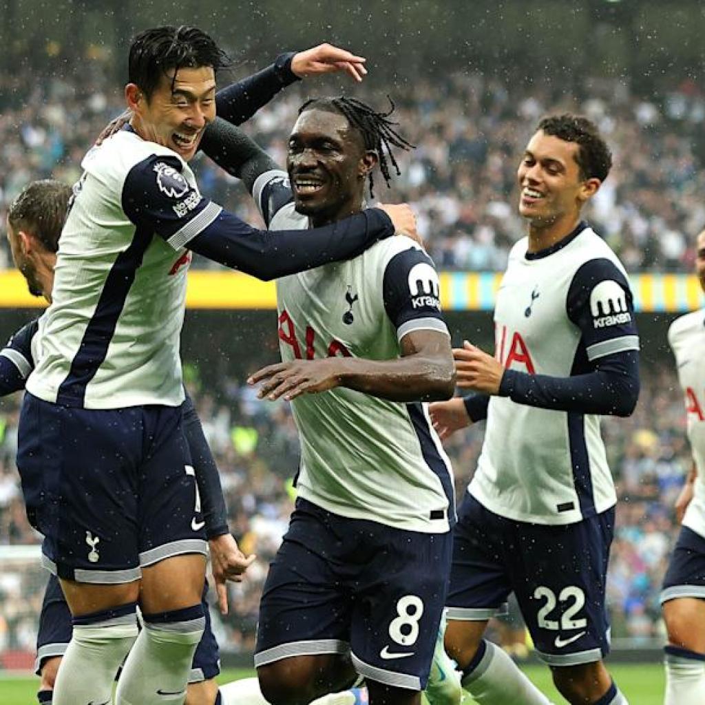 Antonin Kinsky Makes Premier League Debut | 4-3-3 Tottenham Hotspur Predicted Lineup vs Arsenal Antonin Kinsky Makes Premier League Debut | 4-3-3 Tottenham Hotspur Predicted Lineup vs Arsenal