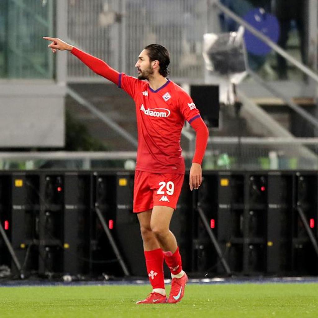 Why Fiorentina midfielder Adli was despatched off towards Lazio Why Fiorentina midfielder Adli was despatched off towards Lazio