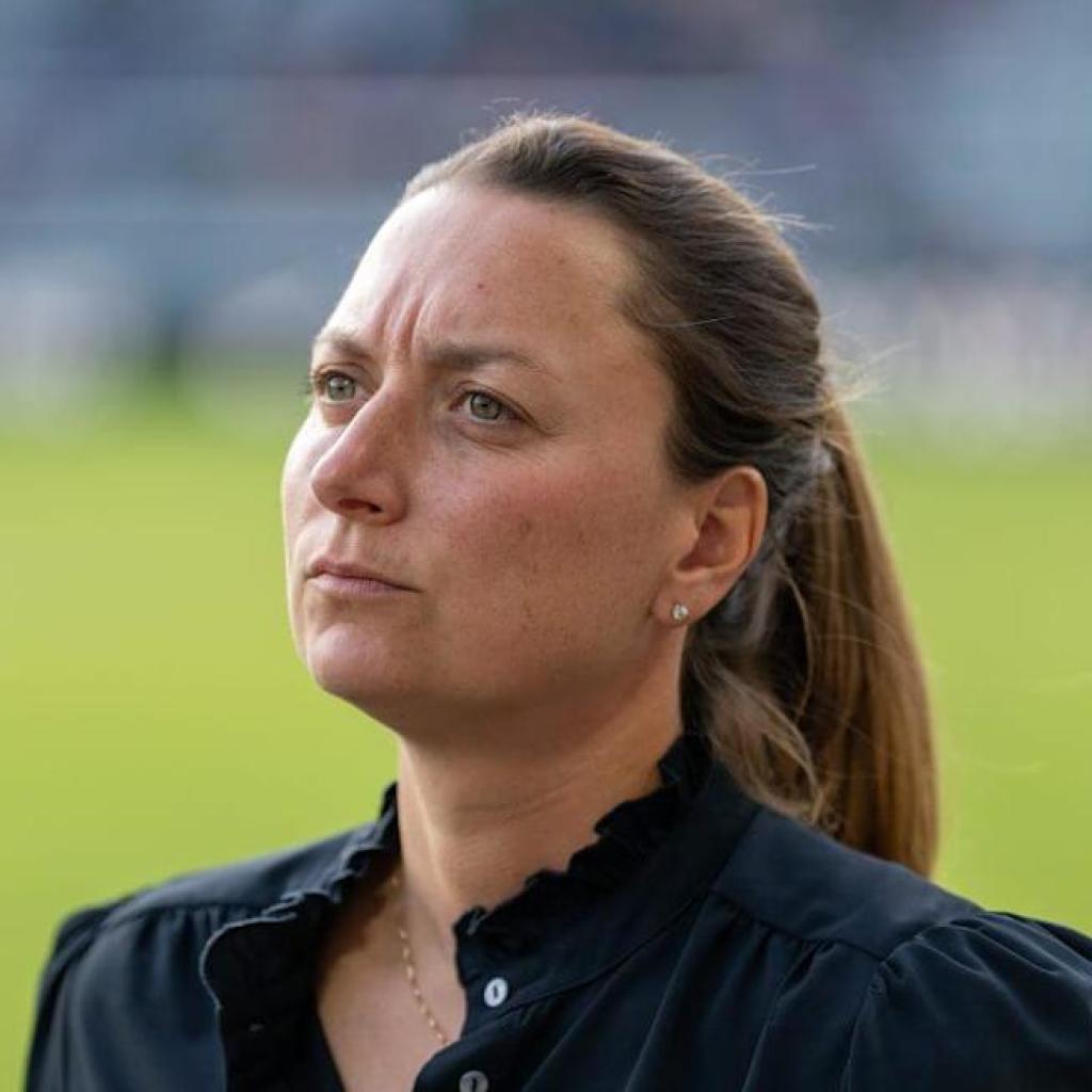 After a tough 2023 season, assistant coach Freya Coombe is having enjoyable with KC Present After a tough 2023 season, assistant coach Freya Coombe is having enjoyable with KC Present