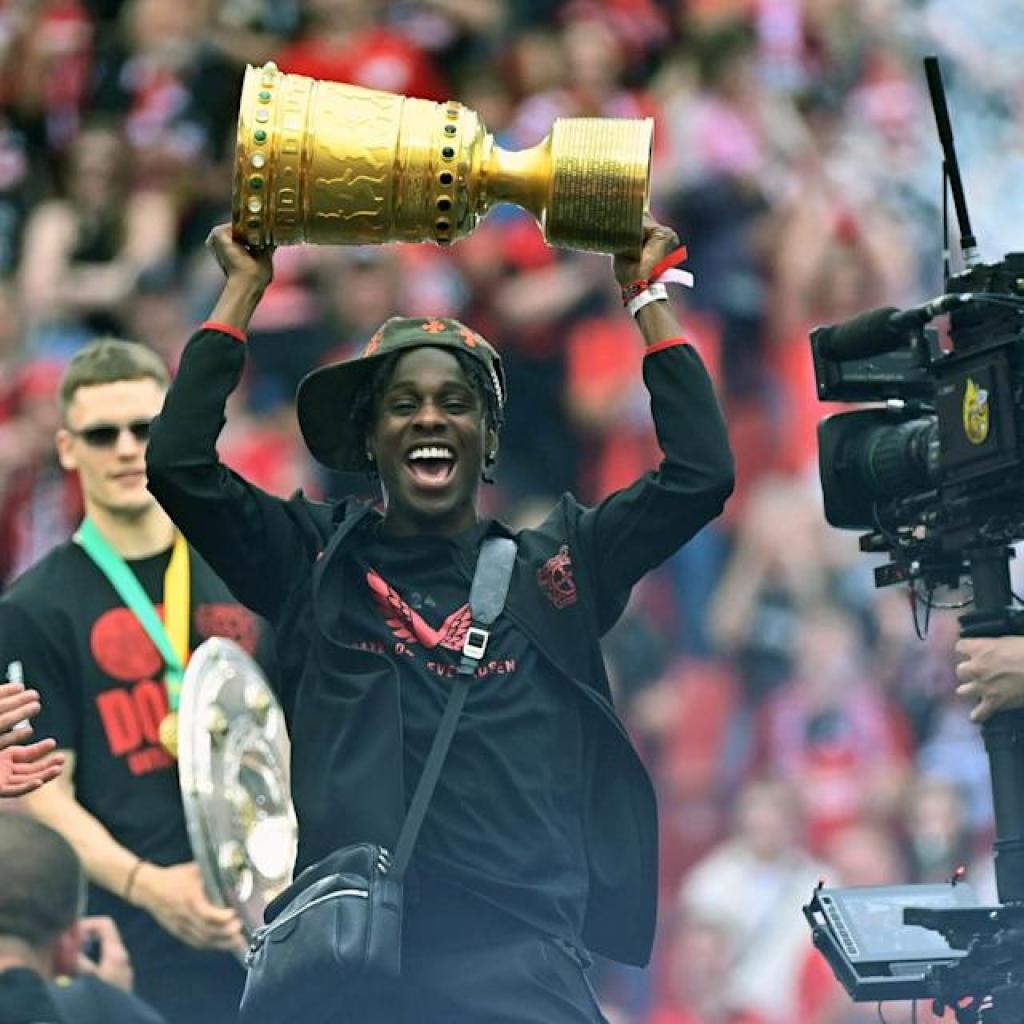 Report: Liverpool goal Bundesliga star to switch right-back Report: Liverpool goal Bundesliga star to switch right-back