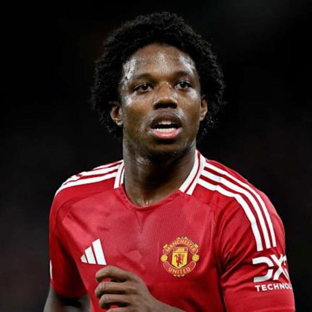 Tyrell Malacia powerless as PSV Eindhoven crumble in 7-1 demolition at Arsenal’s palms Tyrell Malacia powerless as PSV Eindhoven crumble in 7-1 demolition at Arsenal’s palms