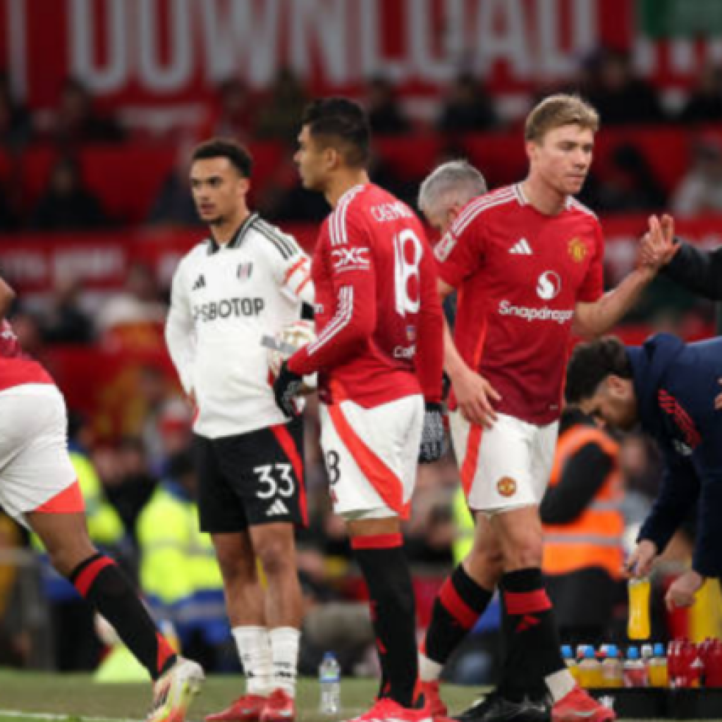 Andy Cole tells Rasmus Hojlund to cease ‘combating’, advises him on tips on how to enhance – report Andy Cole tells Rasmus Hojlund to cease ‘combating’, advises him on tips on how to enhance – report