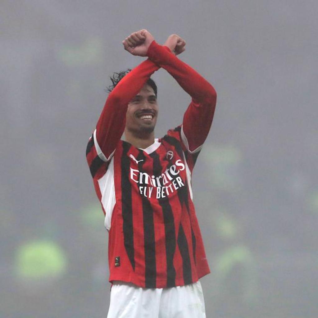 Reviews Milan and Reijnders have contract extension settlement Reviews Milan and Reijnders have contract extension settlement