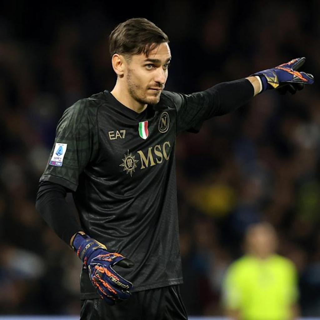 Napoli and Meret nonetheless to search out settlement on new deal’s phrases Napoli and Meret nonetheless to search out settlement on new deal’s phrases