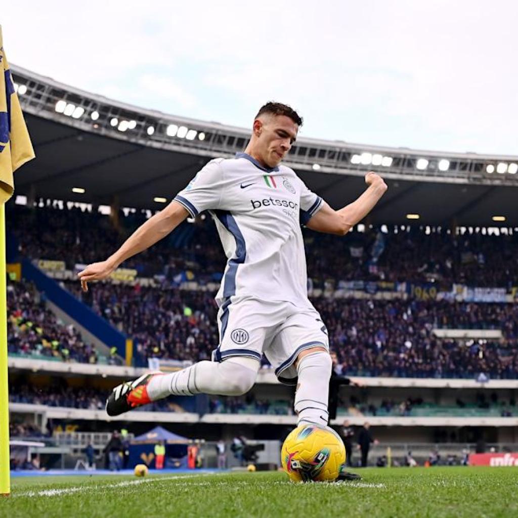 Photograph – Albania Star Celebrates Inter Milan 2-0 Udinese Coppa Italia Win After Beautiful Olimpico Aim Photograph – Albania Star Celebrates Inter Milan 2-0 Udinese Coppa Italia Win After Beautiful Olimpico Aim