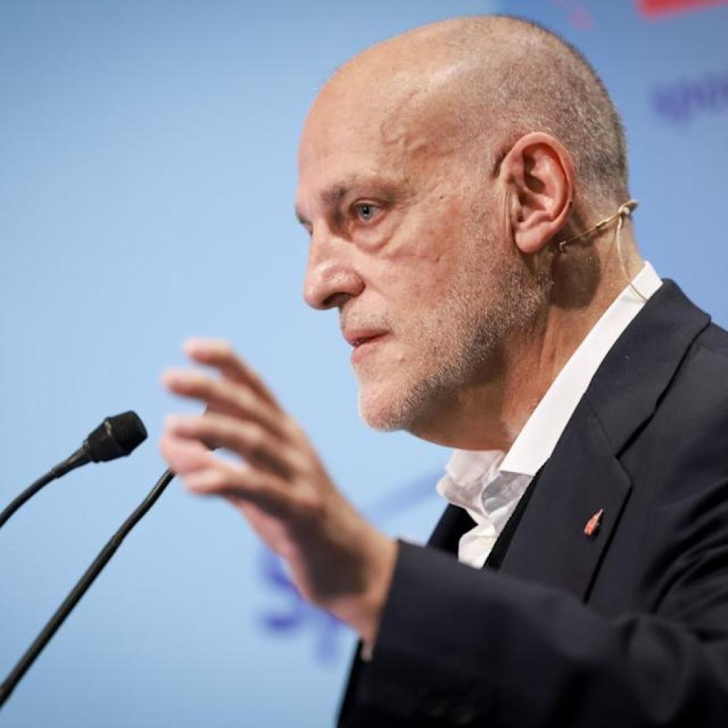 A well-known foe for Manchester Metropolis as soon as once more raises his head A well-known foe for Manchester Metropolis as soon as once more raises his head