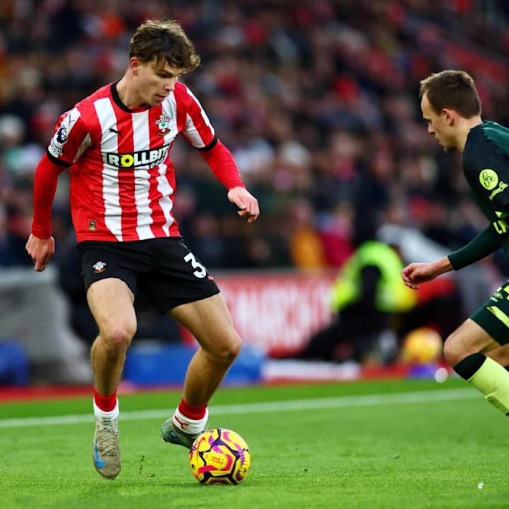 Liverpool are Main the Race to Signal Premier League Ahead – Report Liverpool are Main the Race to Signal Premier League Ahead – Report