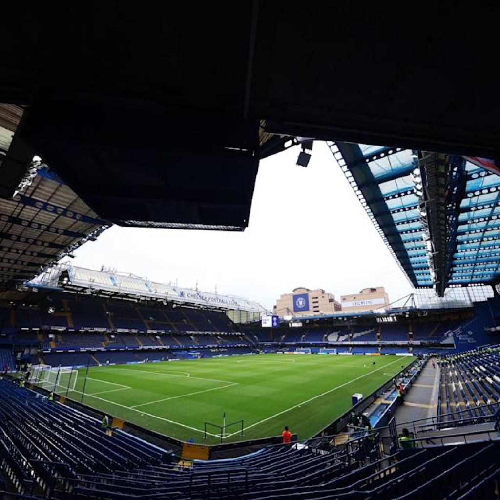 Chelsea not ruling out signing Premier League goalkeeper regardless of current media briefings Chelsea not ruling out signing Premier League goalkeeper regardless of current media briefings