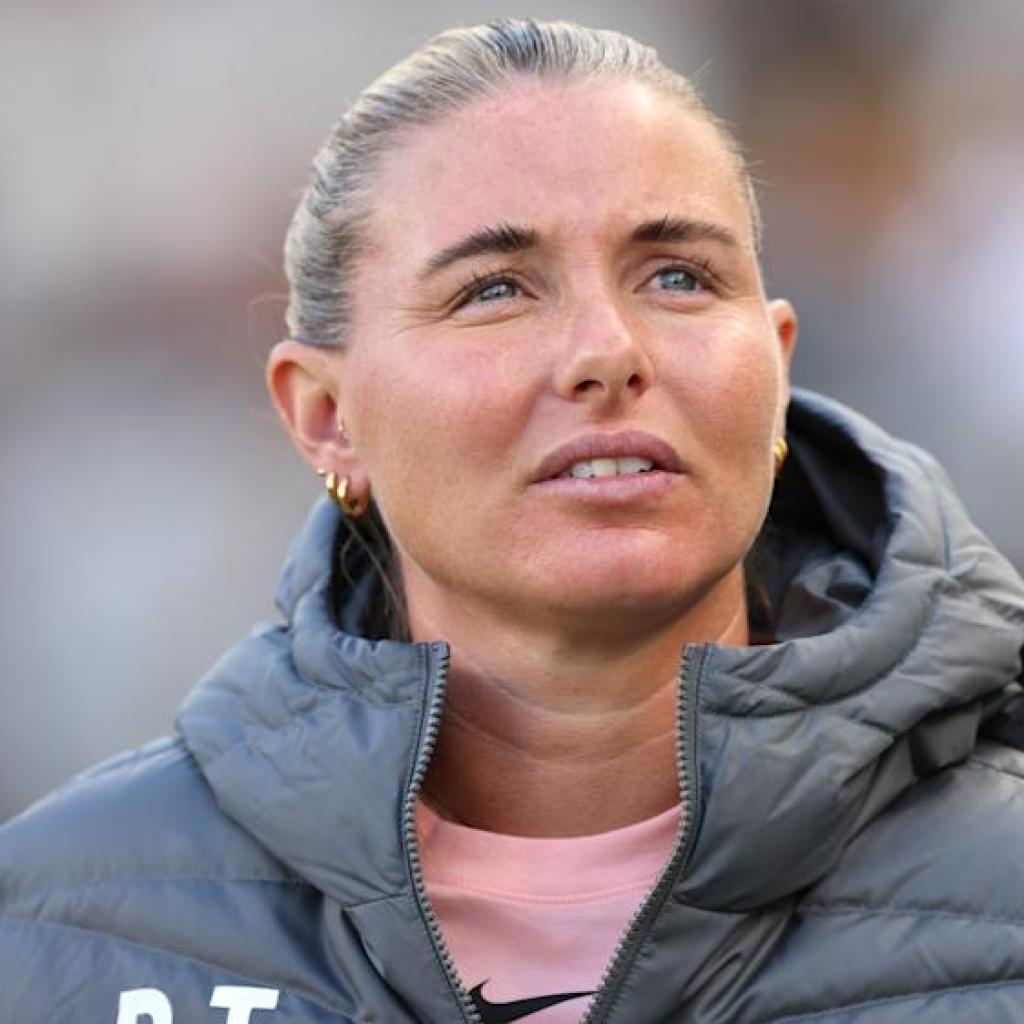 NWSL: Angel Metropolis FC fireplace head coach Becki Tweed NWSL: Angel Metropolis FC fireplace head coach Becki Tweed