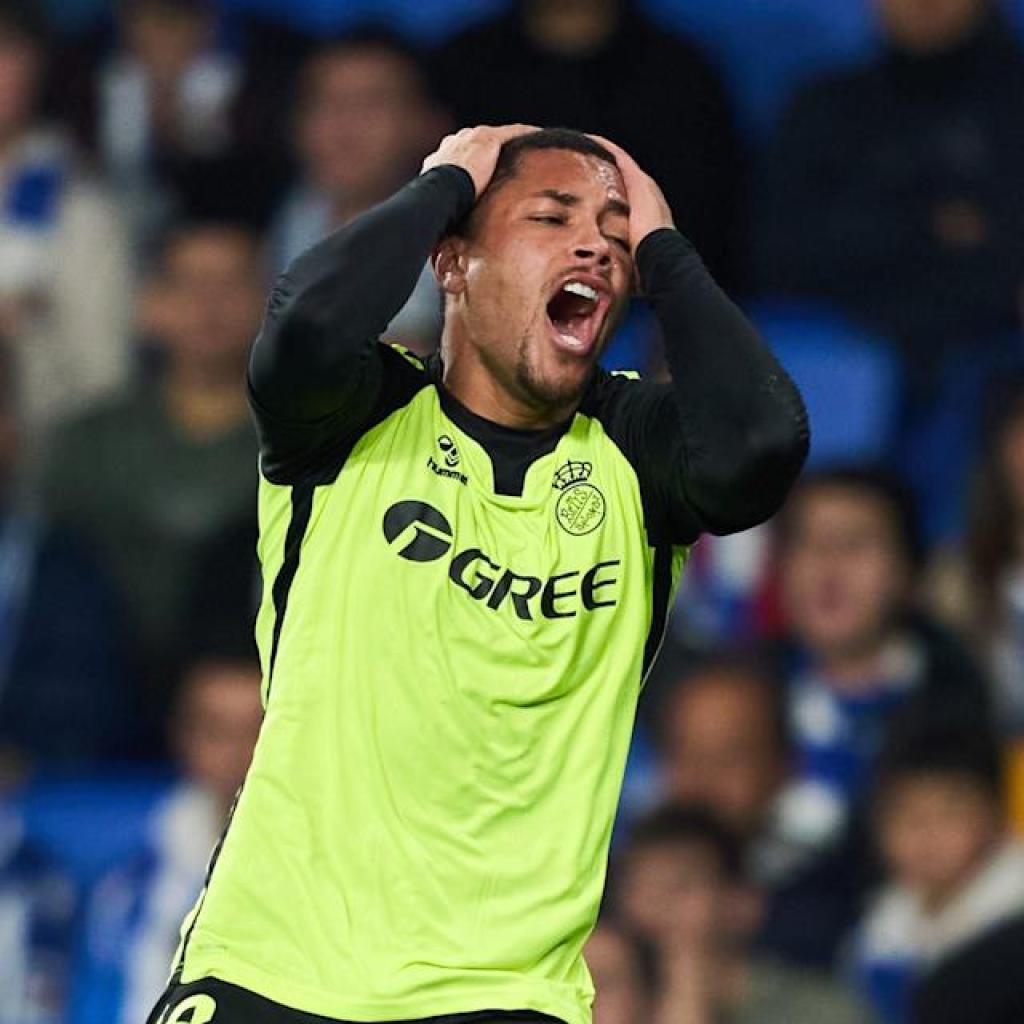 Barcelona face €25m blow as La Liga, RFEF block Vitor Roque switch – report Barcelona face €25m blow as La Liga, RFEF block Vitor Roque switch – report