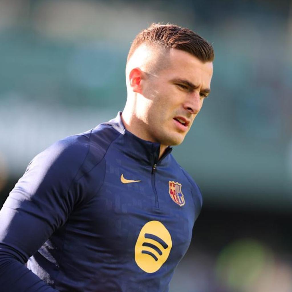 Barcelona academy graduate upset over his state of affairs in staff which might have an effect on contract talks Barcelona academy graduate upset over his state of affairs in staff which might have an effect on contract talks