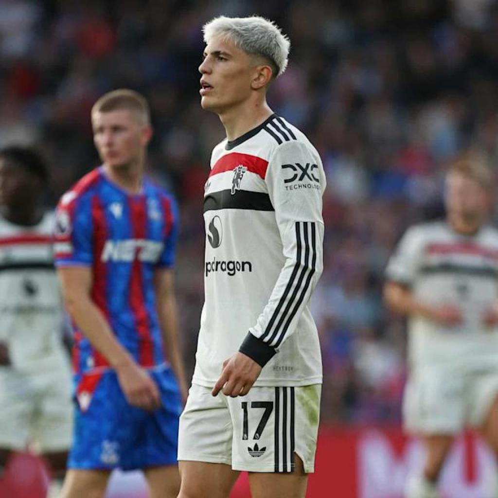 Report: Man Utd reject £40m supply from Serie A giants Napoli Report: Man Utd reject £40m supply from Serie A giants Napoli