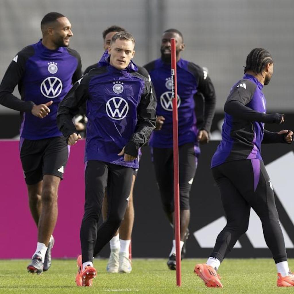 Manchester United and Liverpool concerned in €150m switch chase for Bundesliga winner Manchester United and Liverpool concerned in €150m switch chase for Bundesliga winner