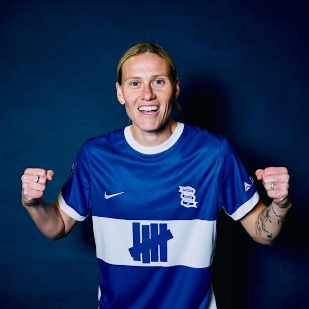 Birmingham Metropolis signal skilled Australian worldwide ace Van Egmond Birmingham Metropolis signal skilled Australian worldwide ace Van Egmond