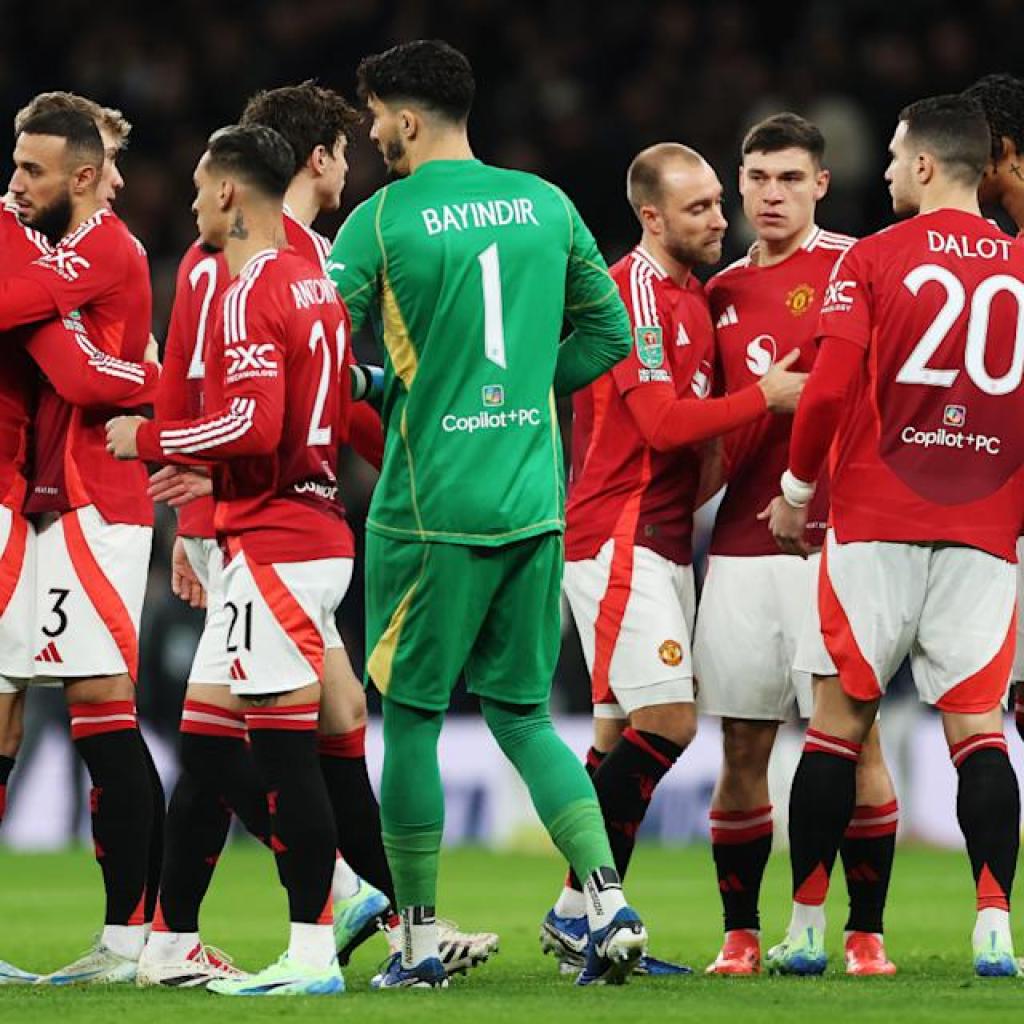 ‘Merely weak’ and ‘invisible’: Utd man informed he’s not even Premier League-level after bleak Spurs cameo ‘Merely weak’ and ‘invisible’: Utd man informed he’s not even Premier League-level after bleak Spurs cameo