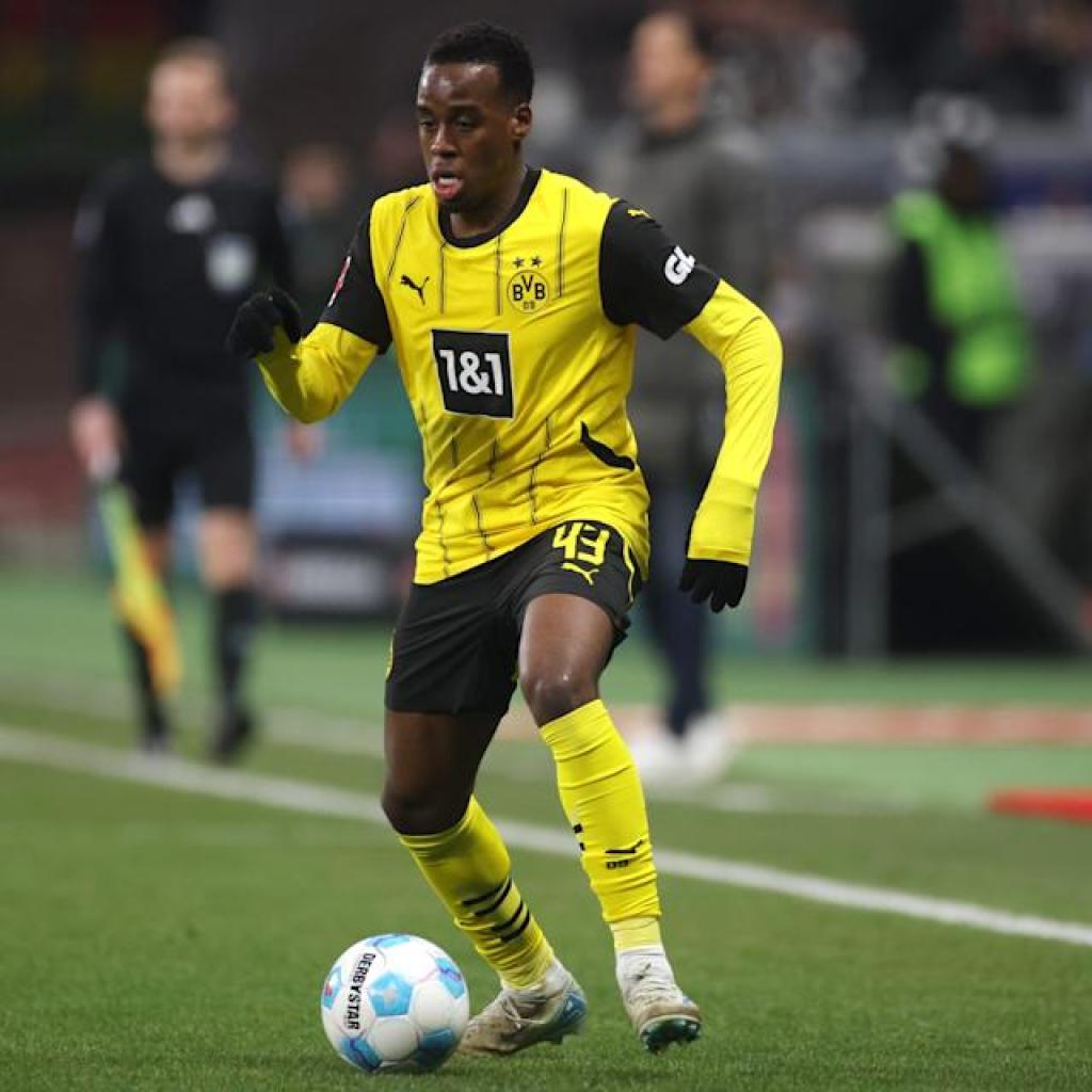 One to observe: Premier League golf equipment lining as much as signal Borussia Dortmund star One to observe: Premier League golf equipment lining as much as signal Borussia Dortmund star